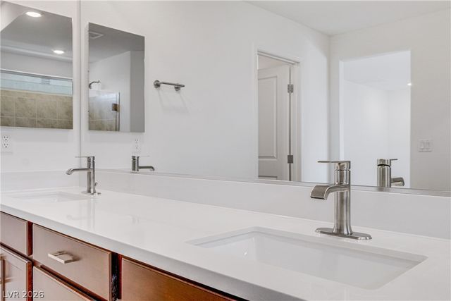 8072 Warrenview Street, Las Vegas, NV 89113