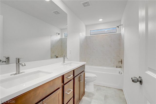 8072 Warrenview Street, Las Vegas, NV 89113