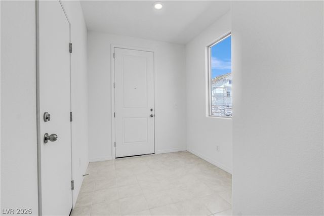 8072 Warrenview Street, Las Vegas, NV 89113