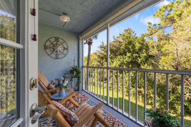1616 SE Green Acres Circle M204, Port Saint Lucie, FL 34952