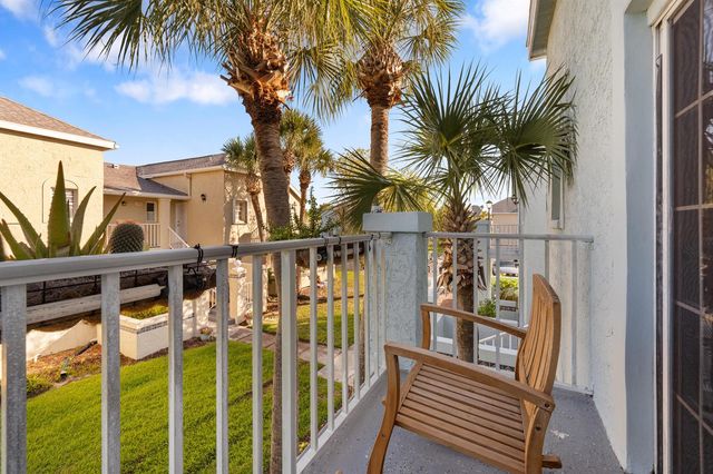 1616 SE Green Acres Circle M204, Port Saint Lucie, FL 34952