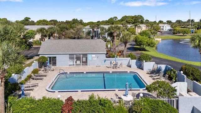 1616 SE Green Acres Circle M204, Port Saint Lucie, FL 34952