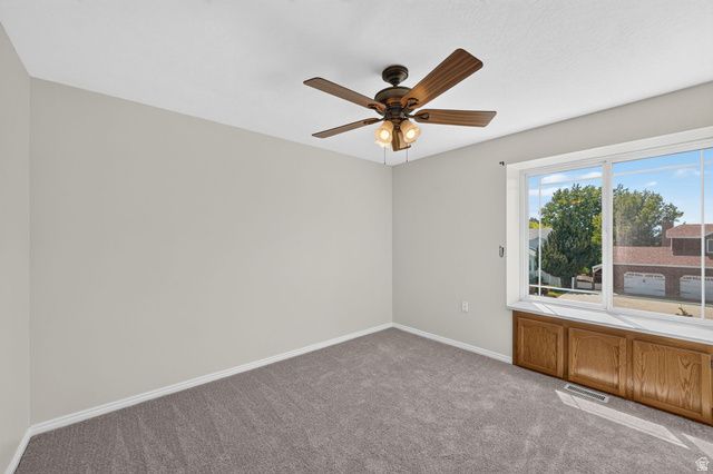 10043 S GRANITE LN, Sandy, UT 84092