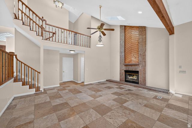 10043 S GRANITE LN, Sandy, UT 84092