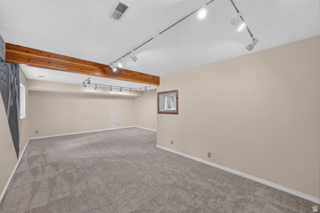 10043 S GRANITE LN, Sandy, UT 84092