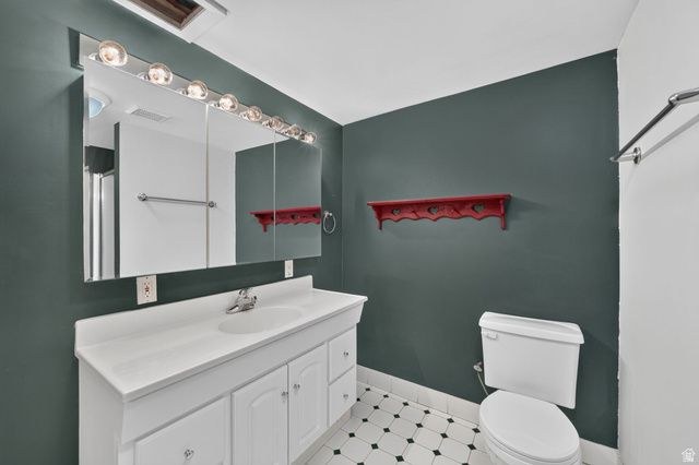 10043 S GRANITE LN, Sandy, UT 84092