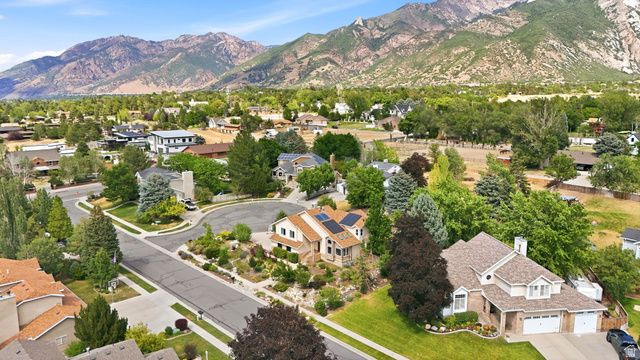 10043 S GRANITE LN, Sandy, UT 84092