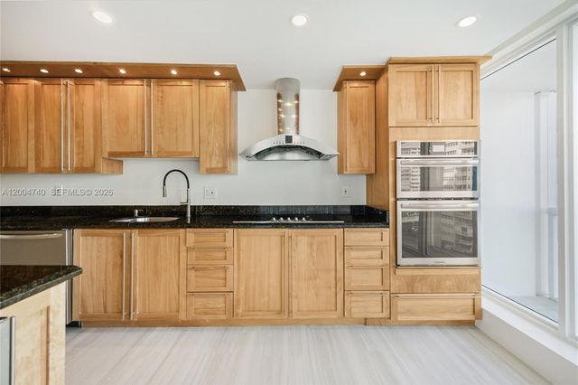 2100 S OCEAN LN 601, Fort Lauderdale, FL 33316