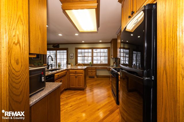 5477 Fernwood Drive, Flint, MI 48532