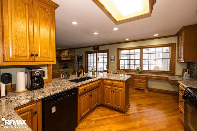 5477 Fernwood Drive, Flint, MI 48532