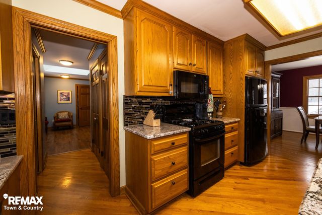 5477 Fernwood Drive, Flint, MI 48532