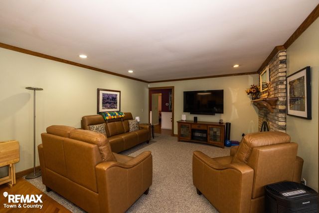 5477 Fernwood Drive, Flint, MI 48532