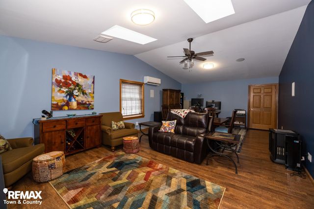 5477 Fernwood Drive, Flint, MI 48532