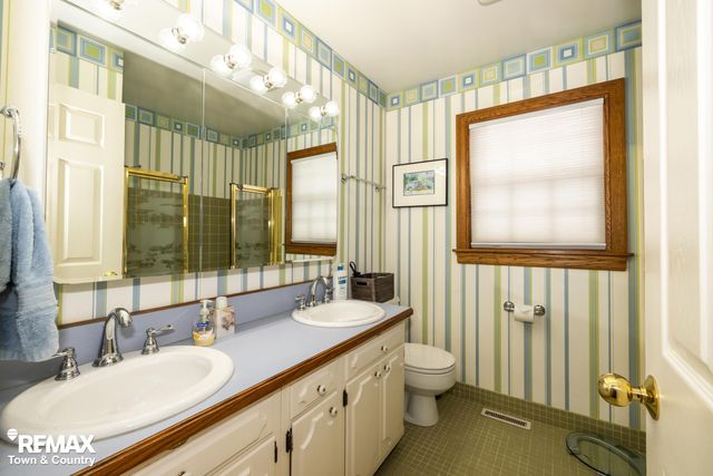 5477 Fernwood Drive, Flint, MI 48532