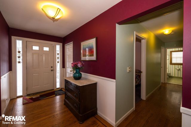 5477 Fernwood Drive, Flint, MI 48532