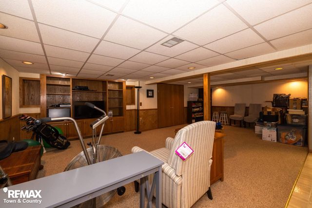 5477 Fernwood Drive, Flint, MI 48532