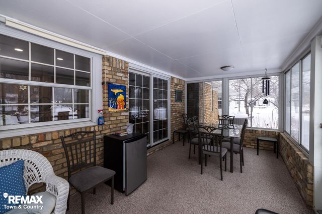 5477 Fernwood Drive, Flint, MI 48532