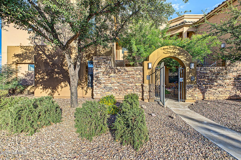 7027 N SCOTTSDALE Road 212, Paradise Valley, AZ 85253 — exterior