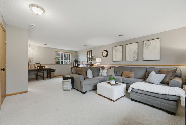 414 Maple Knoll Way NW, Saint Michael, MN 55376