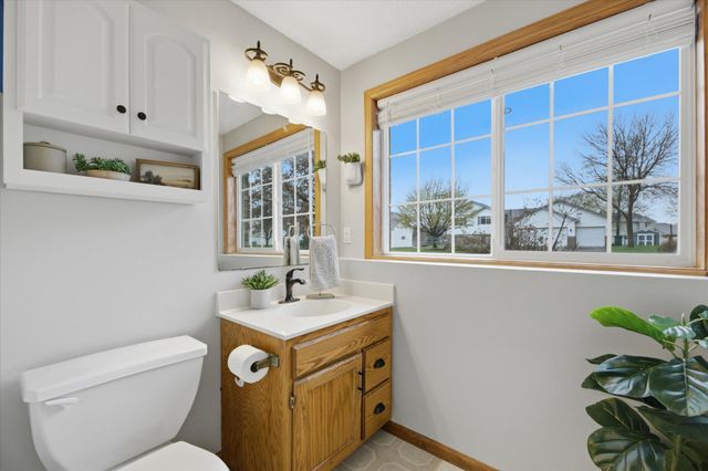 414 Maple Knoll Way NW, Saint Michael, MN 55376