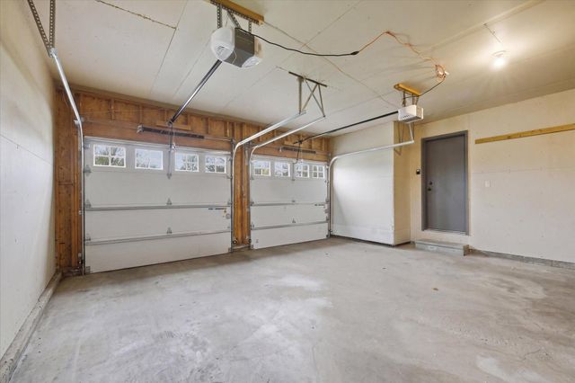 414 Maple Knoll Way NW, Saint Michael, MN 55376