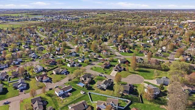 414 Maple Knoll Way NW, Saint Michael, MN 55376