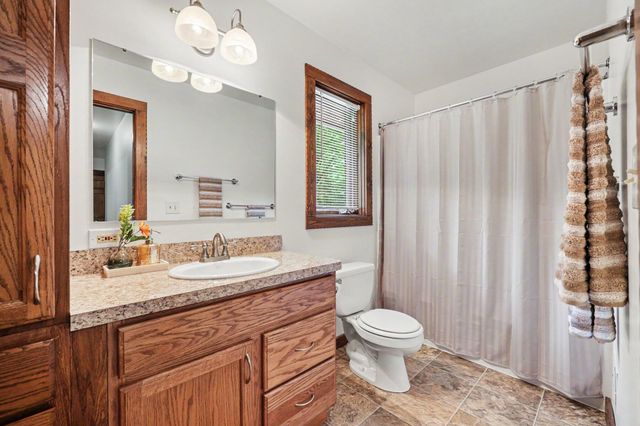 655 Auburn Trail SE, Ada, MI 49301