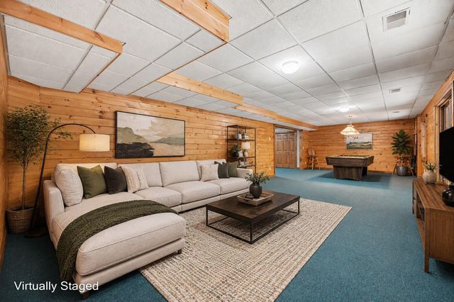 655 Auburn Trail SE, Ada, MI 49301