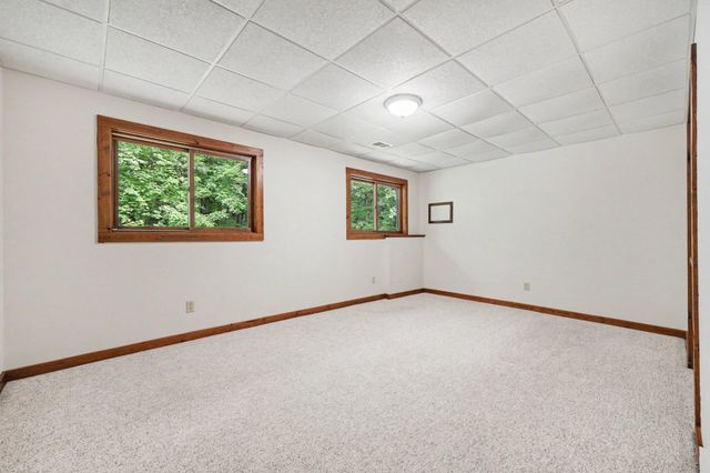 655 Auburn Trail SE, Ada, MI 49301