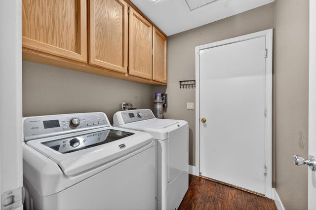1379 Zephyr Dr, Yuba City, CA 95991