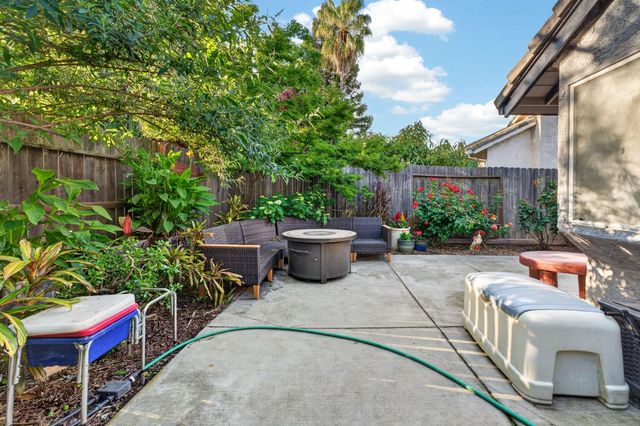 1379 Zephyr Dr, Yuba City, CA 95991