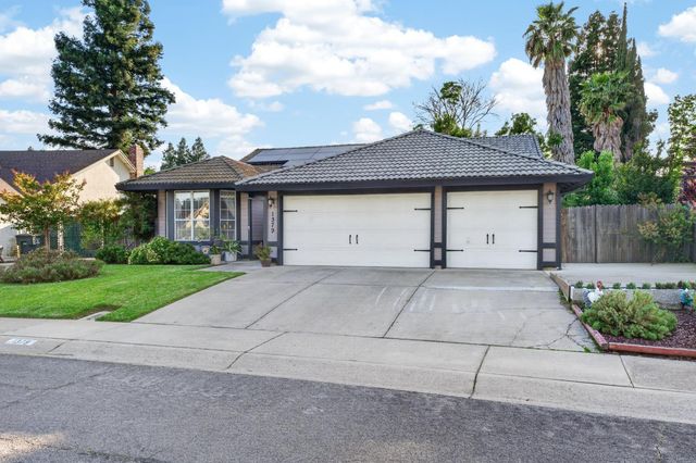 1379 Zephyr Dr, Yuba City, CA 95991