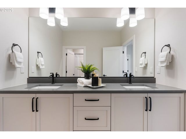 9244 Sw 74TH Ave, Portland, OR 97223