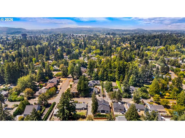 9244 Sw 74TH Ave, Portland, OR 97223