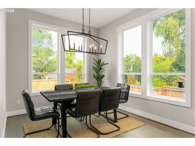 9244 Sw 74TH Ave, Portland, OR 97223