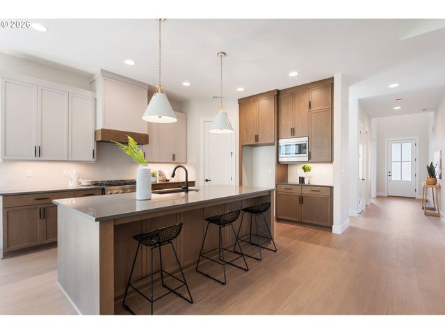 9244 Sw 74TH Ave, Portland, OR 97223