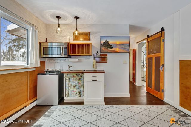 3340 Lakeside Drive, Anchorage, AK 99515