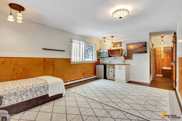 3340 Lakeside Drive, Anchorage, AK 99515