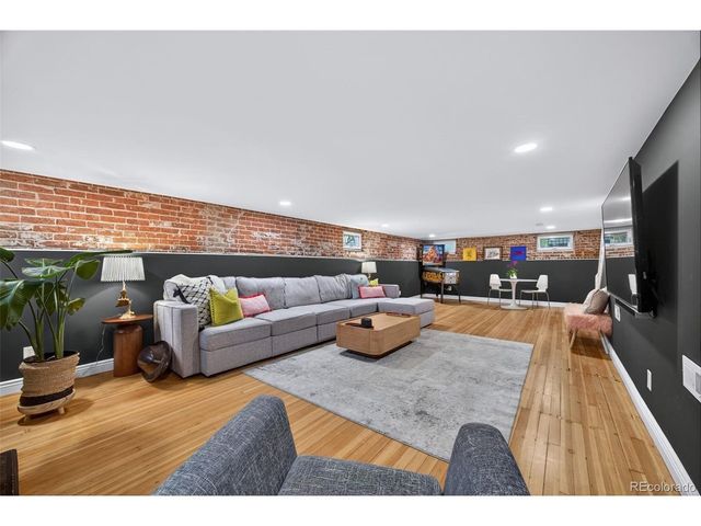 1295 Dexter St, Denver, CO 80220