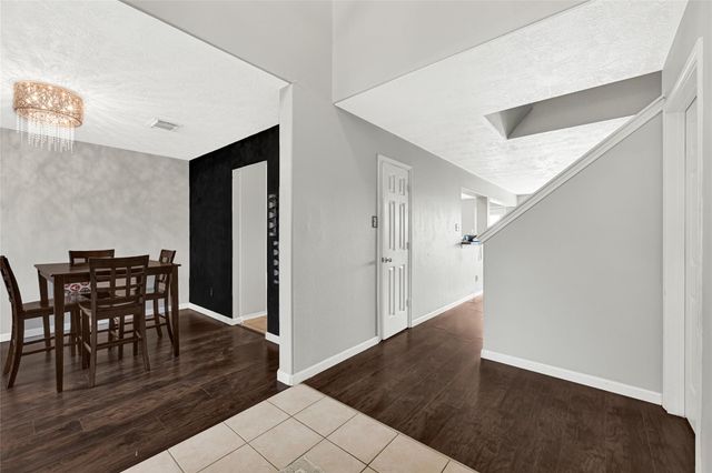 5707 Meadow Breeze Lane, Rosharon, TX 77583