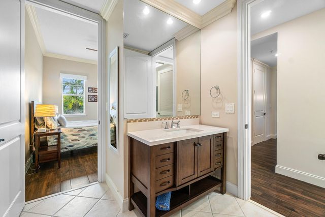 200 NE 2nd Avenue 302, Delray Beach, FL 33444