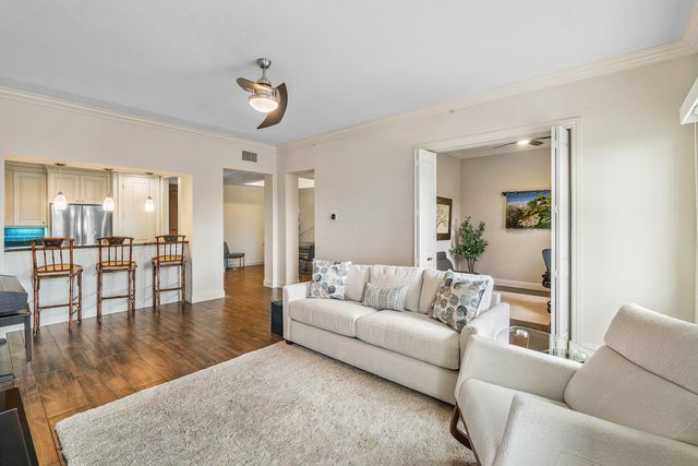 200 NE 2nd Avenue 302, Delray Beach, FL 33444