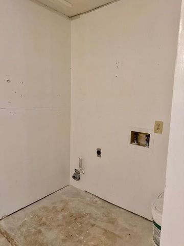 9006-B Sedgemoor TRL, Austin, TX 78748