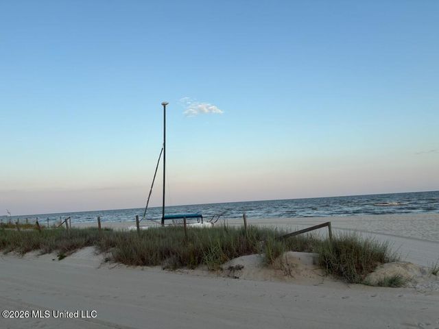 409 Merritt Street, Waveland, MS 39576