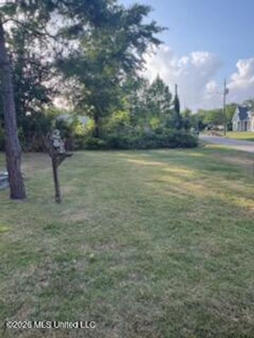 409 Merritt Street, Waveland, MS 39576