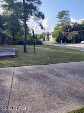 409 Merritt Street, Waveland, MS 39576