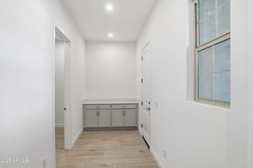 10227 S 20th Lane, Phoenix, AZ 85041 — photo 3