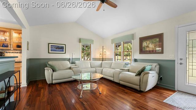344 S Truhn Road, Fowlerville, MI 48836