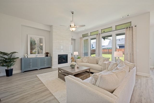 4212 Clydesdale Drive, Aubrey, TX 76227