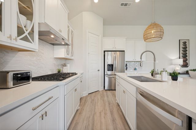 4212 Clydesdale Drive, Aubrey, TX 76227